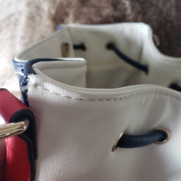 Bucket Bag - Picture 6 of 6